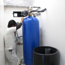 軟水機浄水器導入実績：アクアプロスタイル　ビリーバー　（宜野湾市：アロワナ、エイ、大型魚専門店）②